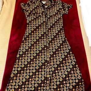 Dress barn size 8 dress buttons down the full length